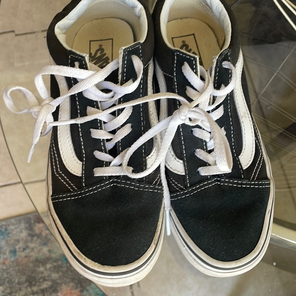 Black vans